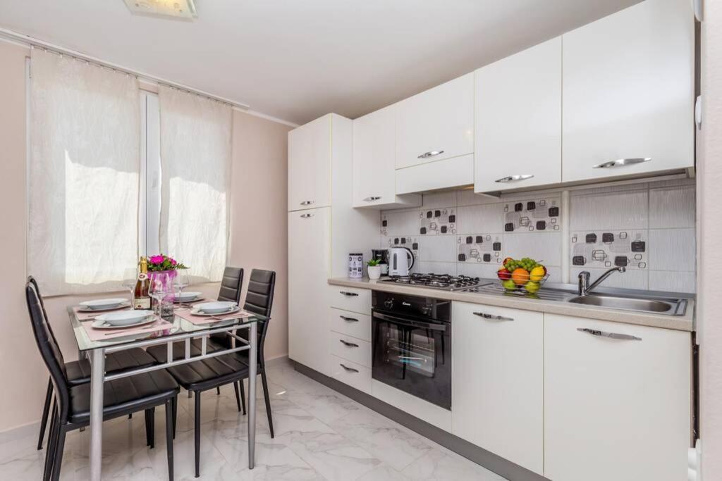 Crystal Apartamento Rijeka Exterior foto